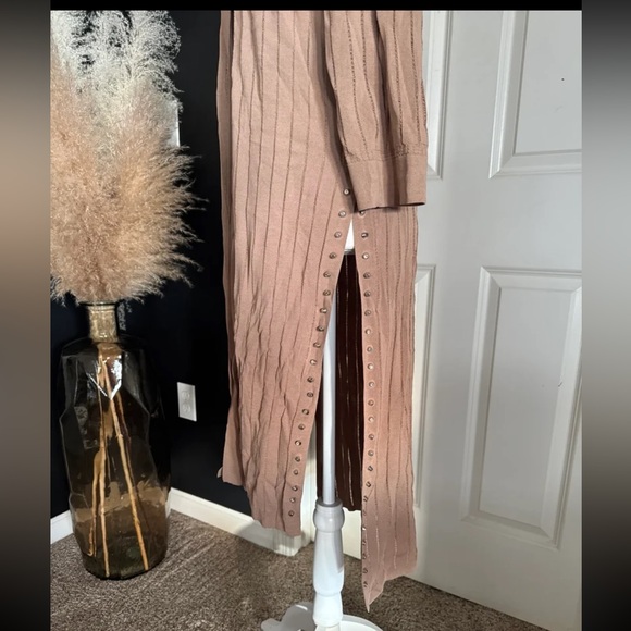 JOSEPH RIBKOFF Long Cover Up Cardigan Tiger's Eye
size Large - Picture 9 of 12